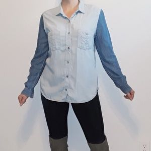 Banana Republic Chambray Button Down (M)